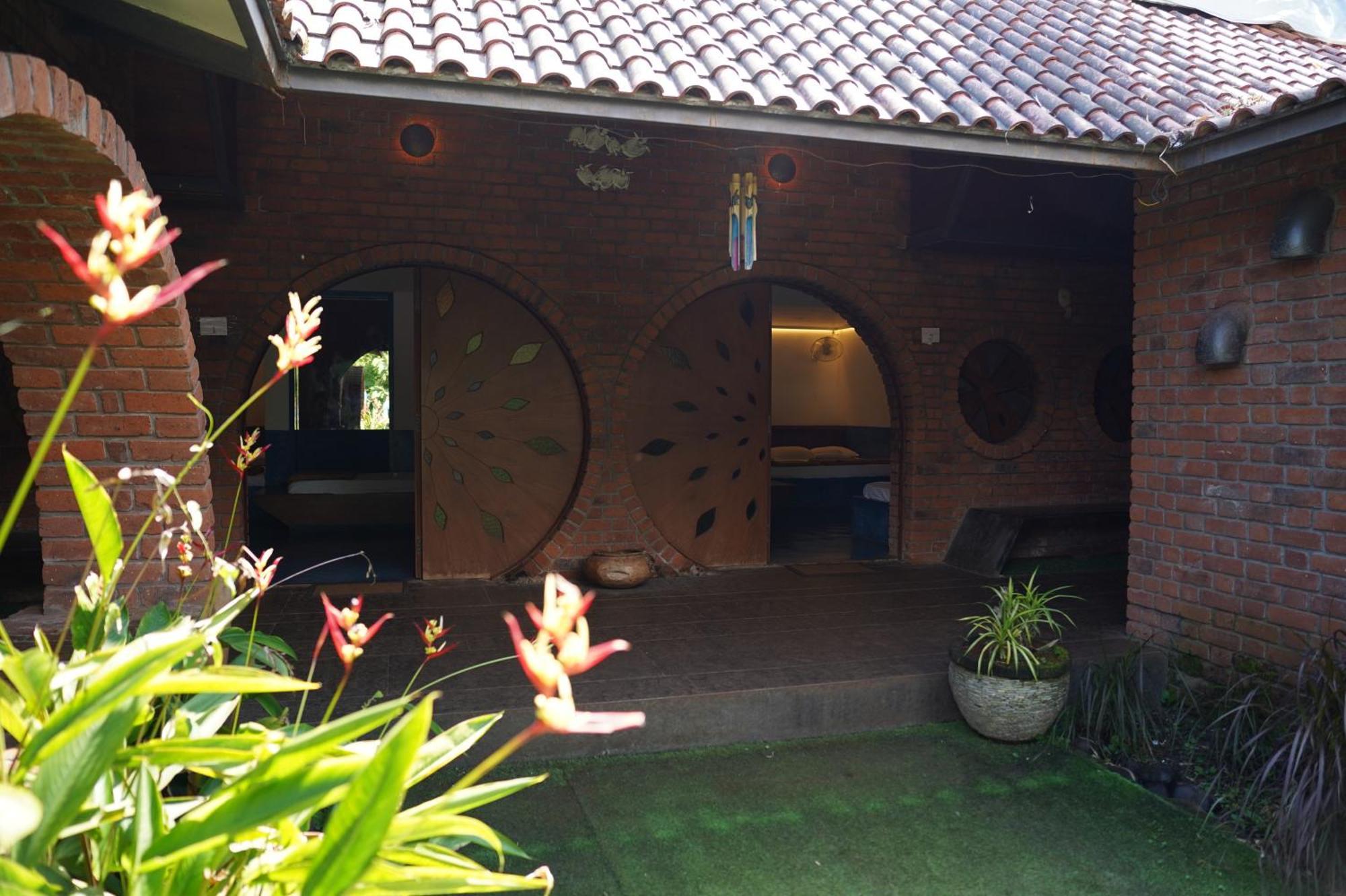 Bamboo And Bricks Resort Welhe Luaran gambar